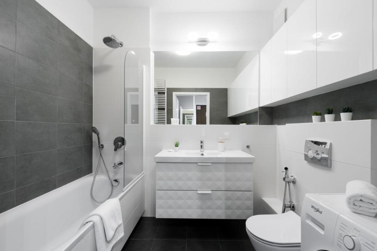 P&O Serviced Apartments Woronicza ワルシャワ エクステリア 写真